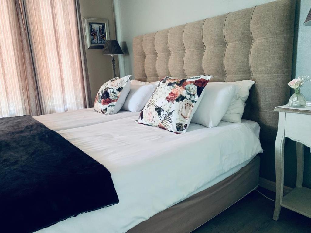 Mulberry Gardens Self Catering Apartment Swakopmund Ngoại thất bức ảnh